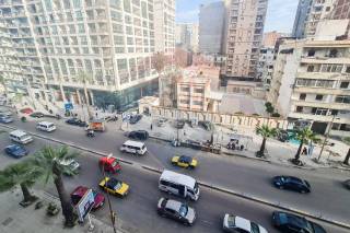 شقة للايجار 235 متر سبورتنج ش ابو قير مباشرة