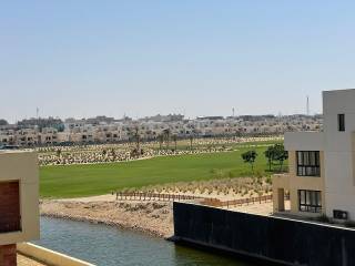 توين هاوس للايجار