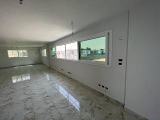 مصنع للبيع 3000 متر بالعاشر نشاط غذائى 01093855082