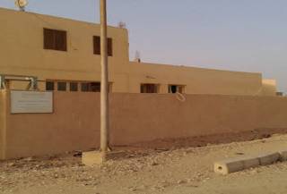 مصنع للبيع 1000 متر بالعاشر دورين صافي 01025165818