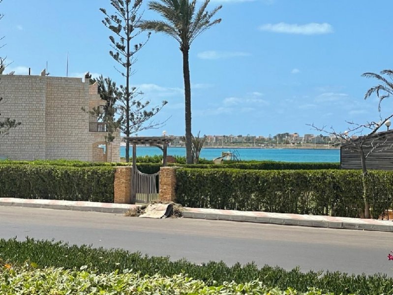 شاليه ارضي بجاردن مارينا الساحل الشمالي اول صف بحيره 1