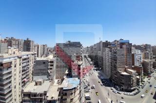 شقة للبيع 130 متر في سيدي بشر شارع جمال عبد الناصر ا