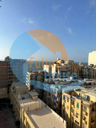 شقة للبيع 125 متر سبورتنج خطوات من البحر