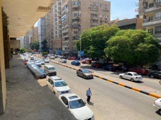 مكتب للايجار بالدقى 80م فى شارع السودان طابق ثانى