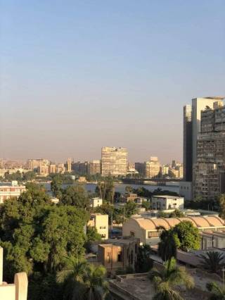 شقة للايجار 4غرف قرب النيل بجاردن سيتي 01153254206