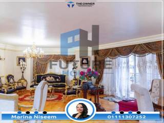 شقة للبيع 270 متر كفر عبده خطوات من ميدان سانت جيني
