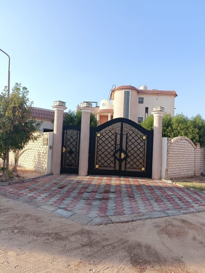 فيلا للبيع في الريف الاوروبي واحة الزهراء 1