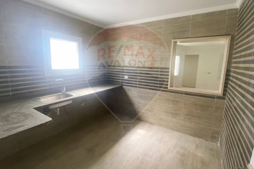 فيلا للبيع الساحل مارسيليا بيتش 4 330 م 1