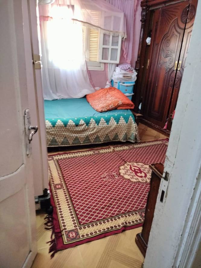 شقة للبيع حدائق المعادي خلف بنزينه موبيل 1