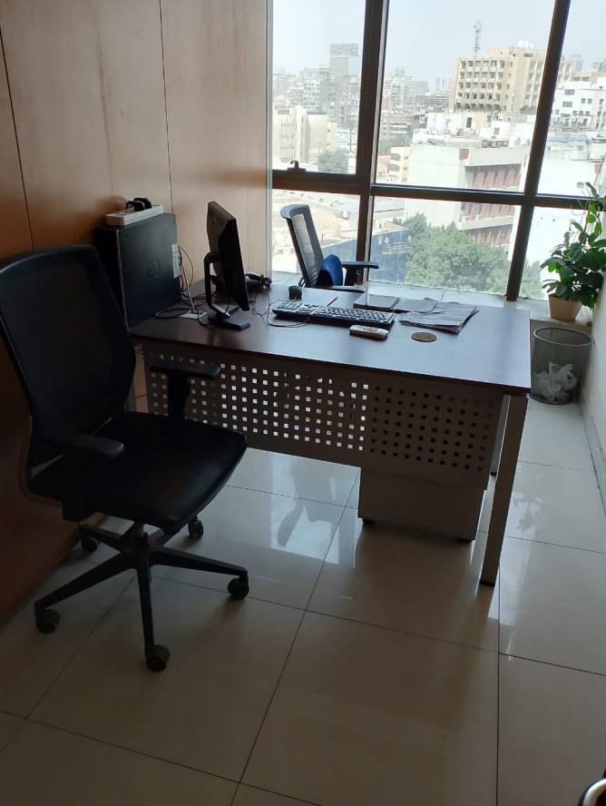 مكتب مفروش للايجار ببرج إداري زجاجي بشارع البطل 1