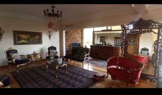 شقه للبيع بالمهندسين 300متر دور رايع أسانسير فيو