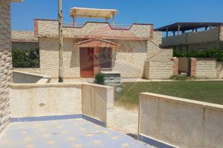 شاليه روف للبيع الساحل قرية البنوك السياحية