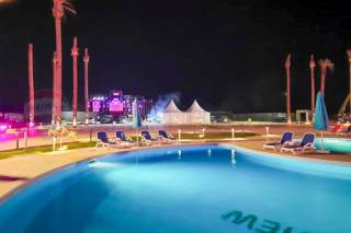 شاليه للبيع الساحل رأس الحكمة سي فيو