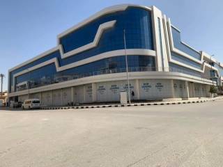 محل سوبر لوكس للايجار بالتجمع الخامس بالحي الثالث