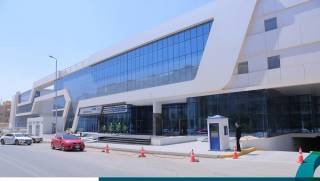 عيادات طبية بالتجمع الخامس كاملة التشطيب