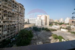 شقة للبيع 175 متر سموحة ش كمال الدين صلاح