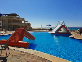 شاليهات في رأس الحكمة بالساحل الشمالي