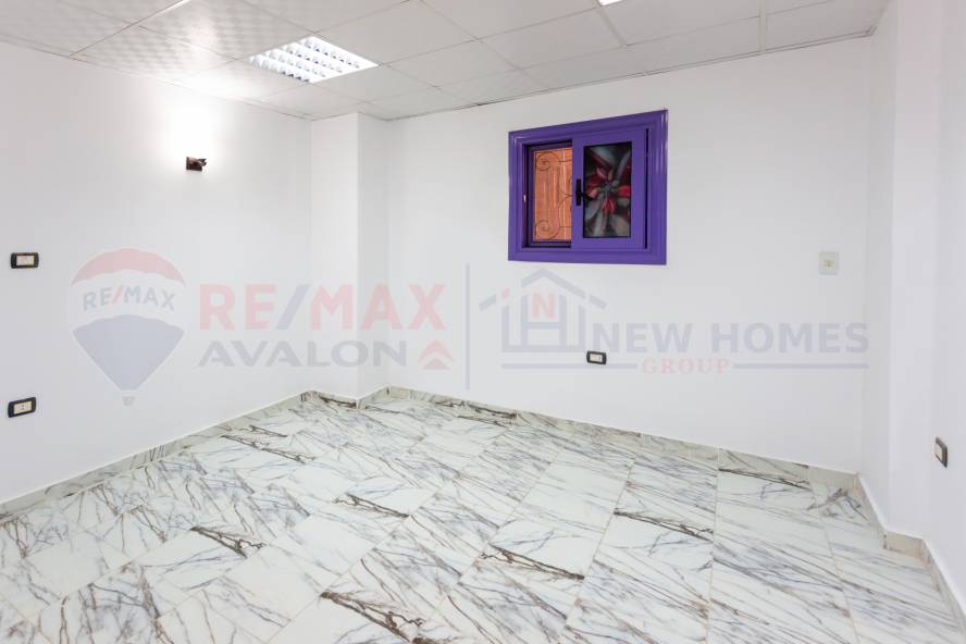 شقة إداري للإيجار 100 متر فيكتوريا ش الجلاء 1