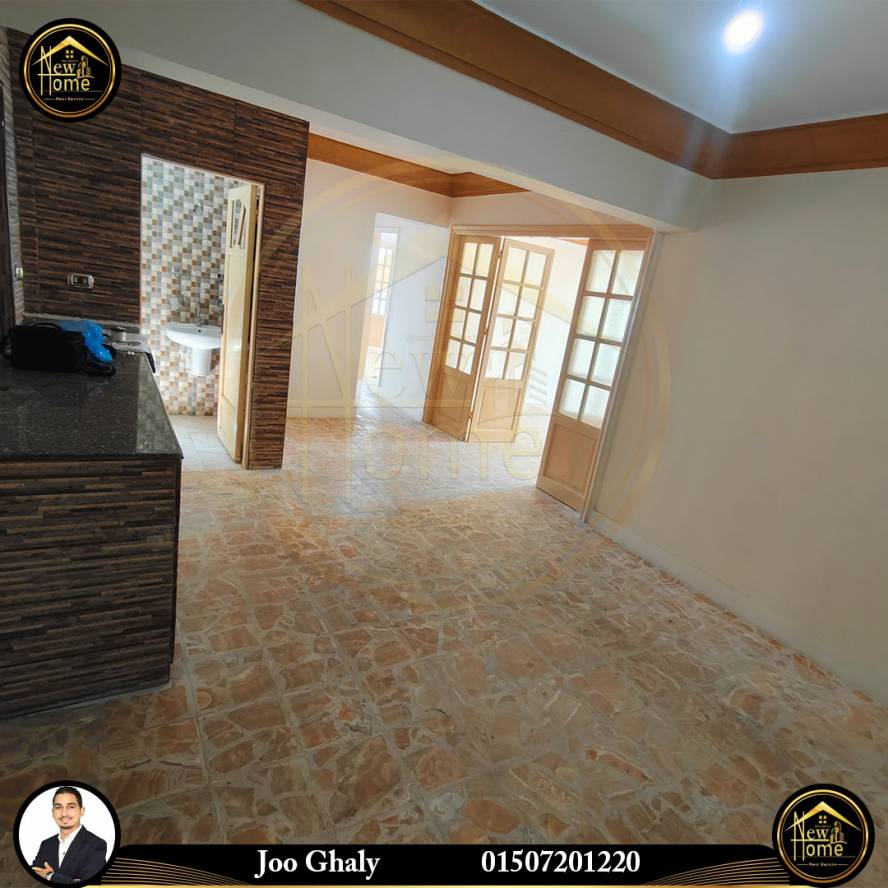 شقة للبيع 120 متر كامب شيزار علي البحر مباشرة 1