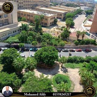 شقة للبيع 150 متر الشاطبي علي الترام مباشرة