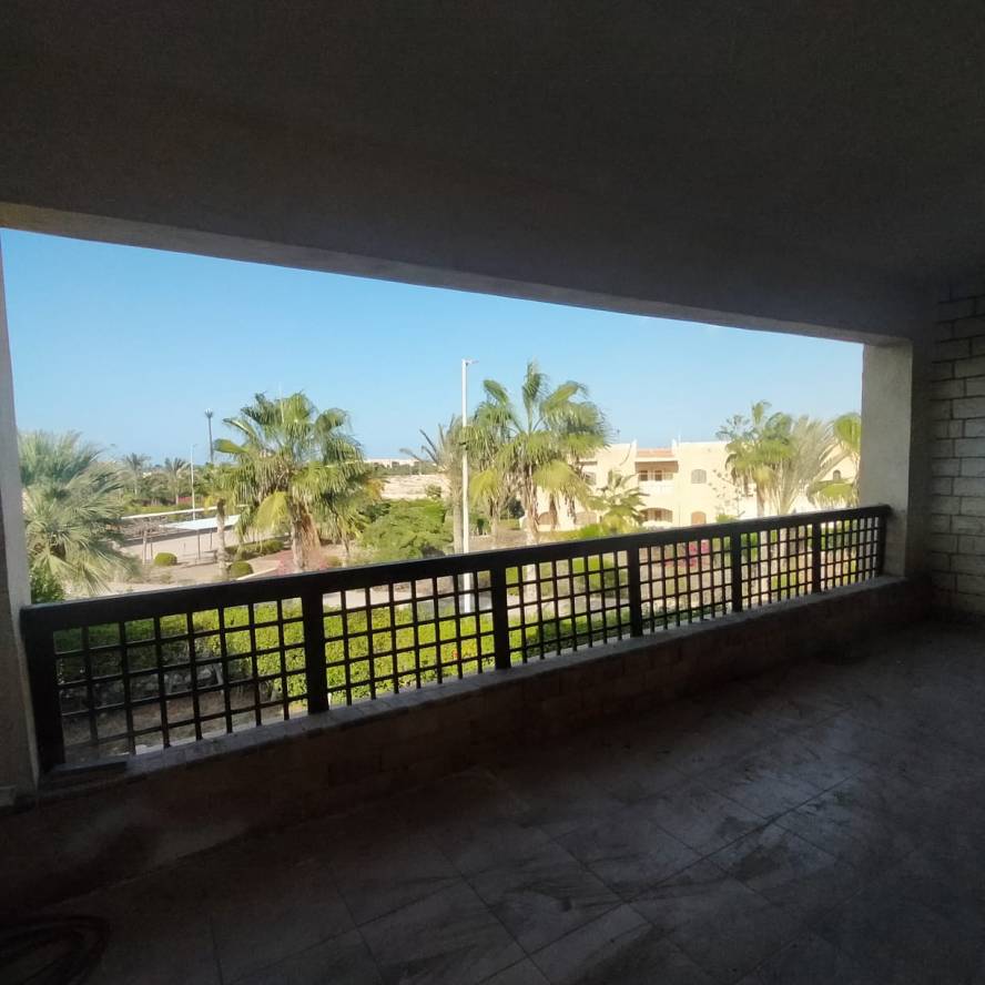 شاليه علوي مميز للبيع في مارينا نموذج الدورين 1