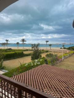 فيلا للبيع اول صف بحيرة رملية في مارينا 3