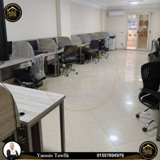 مقر إداري للبيع 90 متر بولكلي