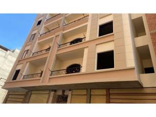 شقة 127متر للبيع نص تشطيب امام جامعة المنصوره