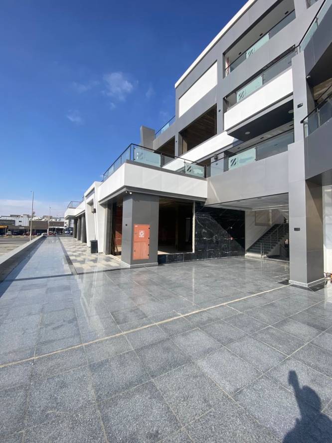 محل للإيجار فى الشيخ زايد 95م مساحة خارجية 15م 1