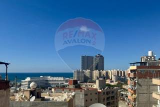 شقة للبيع 250 متر سيدي جابر بين ش بورسعيد و البحر