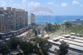 شقة سكنية مرخصة بأبراج رويال بلازا المنتزة