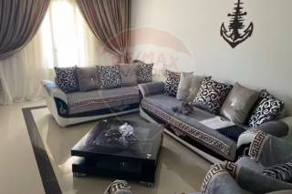 شقة 200م للبيع كامب شيزار ش بورسعيد برج براند
