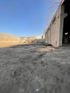 مصنع 3500م للايجار في امتداد الصناعيه السادسه