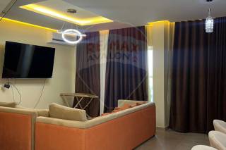 استثمر في موقع مميز علي البحر فيلا توين هاوس للبيع