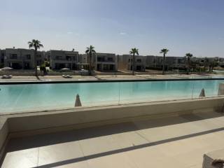 دوبلكس فندقي 180 متر للتملك Marina Hills Resort