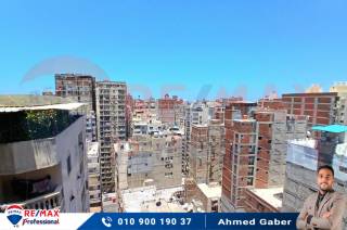 شقه للايجار 190 متر ستانلي خطوات من البحر