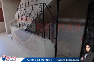 شقة للبيع 210 متر محرم بك قناه السويس