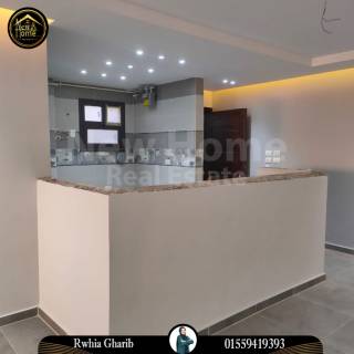 شقة مفروشة للايجار السنوي بلوران