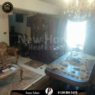 شقة للبيع 135 متر على البحر مباشرة بجوار سان ستيف