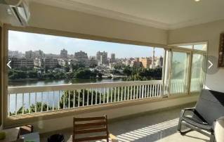 دور ارضي علوي 220م رئيسي بالزمالك 01002333702