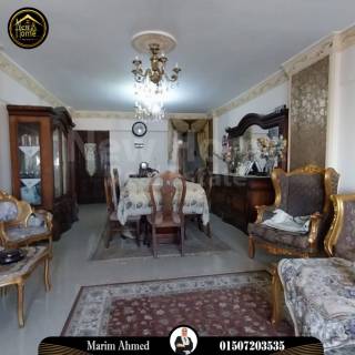 شقه للبيع 226 متر سموحة ش علي بن ابي طالب