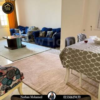 شقة للبيع 165 متر كامب شيزار ش عبد المنعم سند