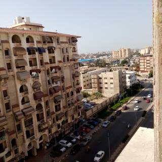 للبيع شقة شباب خريجين الزهور ال 3 غرف غير مجروحة