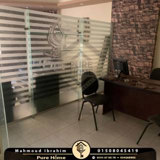 مقر إدارى للبيع 140 متر السيوف أمام البنك الاهلى