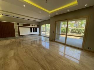 عاين واستلم فورا فيلا Quadro ف الباتيو 5 ايست شروق