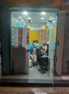 بتدور على محل وعائد 30 ألف شهرى لمدة 5 سنوات