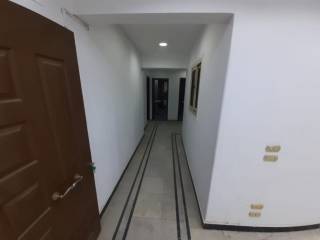 مقر اداري 180 متر بدور منخفض بالدقي تشطيب سوبرلوكس