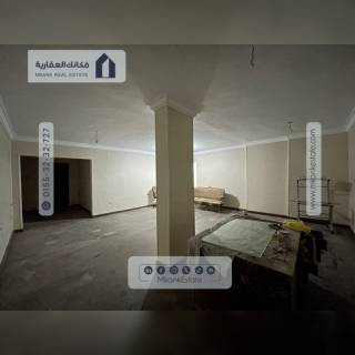 شقة ايجار فى السياحية الرابعة امام مول العرب