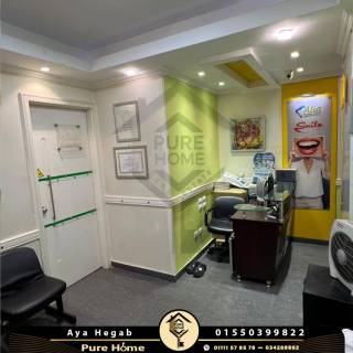 مقر إداري بالازاريطة واجهة رائعة على الترام مباشرة