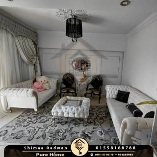 شقة سكنية للبيع 120م كامب شيزار على البحر